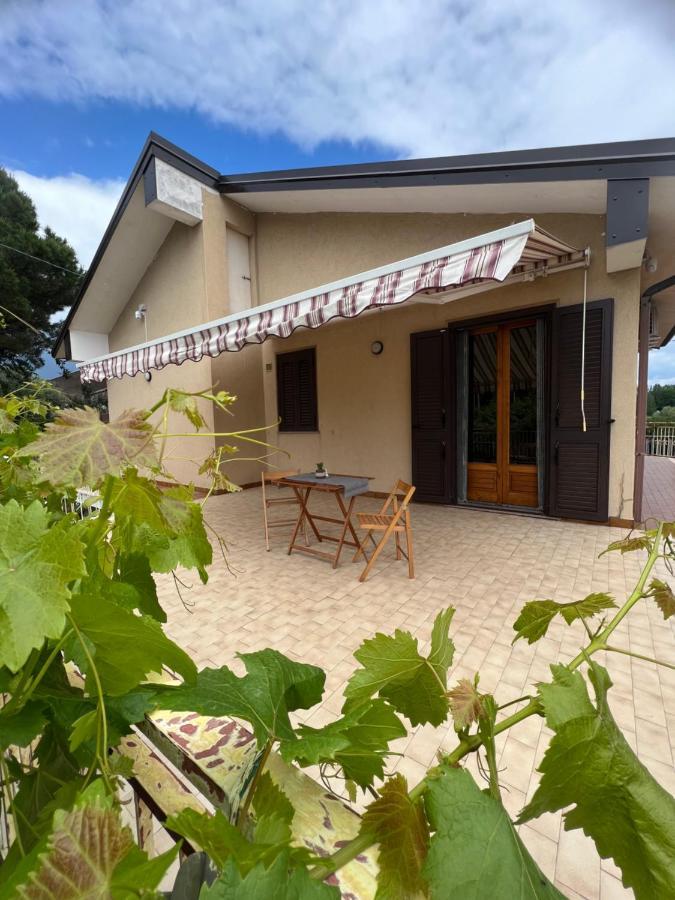 Casa Vacanze "Sautufao" Santa Venerina Εξωτερικό φωτογραφία