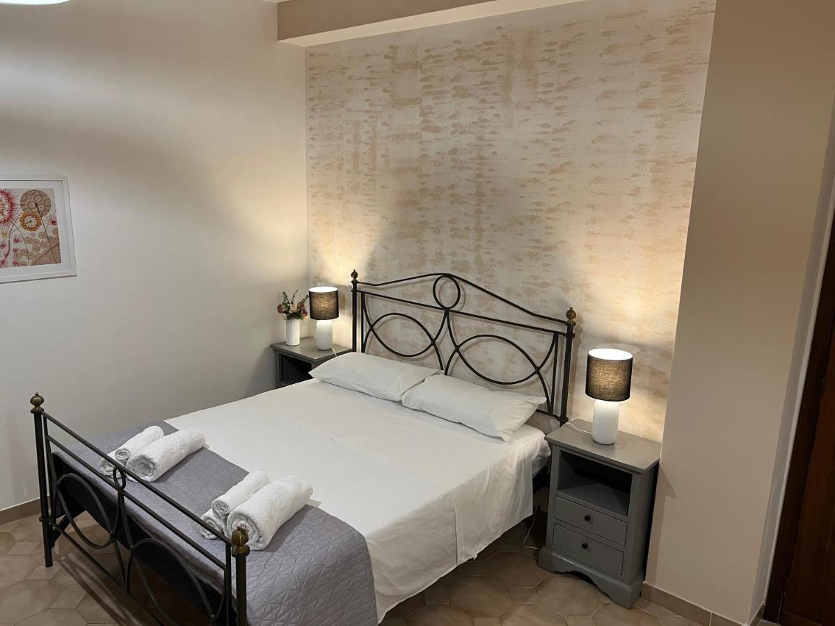 Casa Vacanze "Sautufao" Santa Venerina Εξωτερικό φωτογραφία