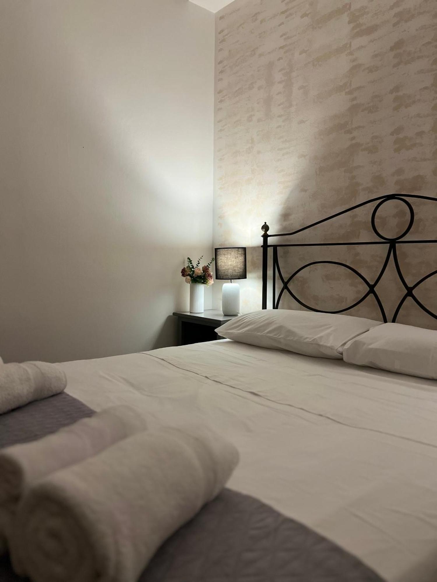 Casa Vacanze "Sautufao" Santa Venerina Εξωτερικό φωτογραφία